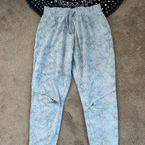 BNWT GYMSHARK CHALK JOGGERS